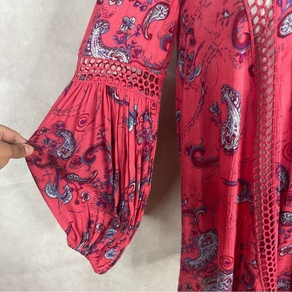 Free People Just The Two Of Us Paisley Printed Tunic In Red Pink Combo Size XS - Picture 3 of 9
